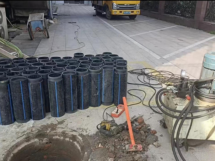 海东地PE置换管厂家 DN315置换管 非开挖管短管置换